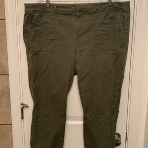Green Pixie cropped khakis